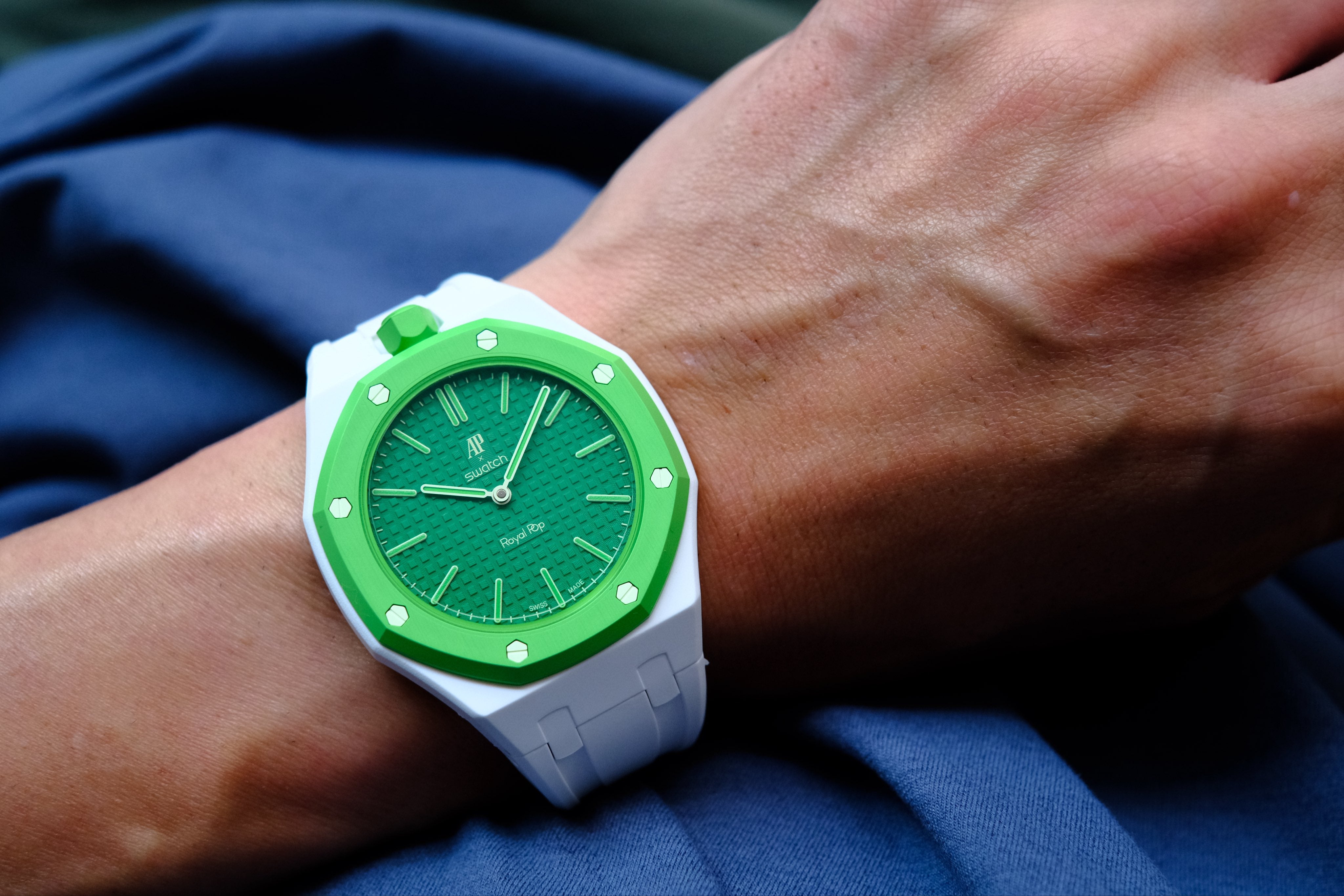 AP x Swatch Royal Pop GREEN EIGHT (SSX03G100N) | Bracelet and Pop